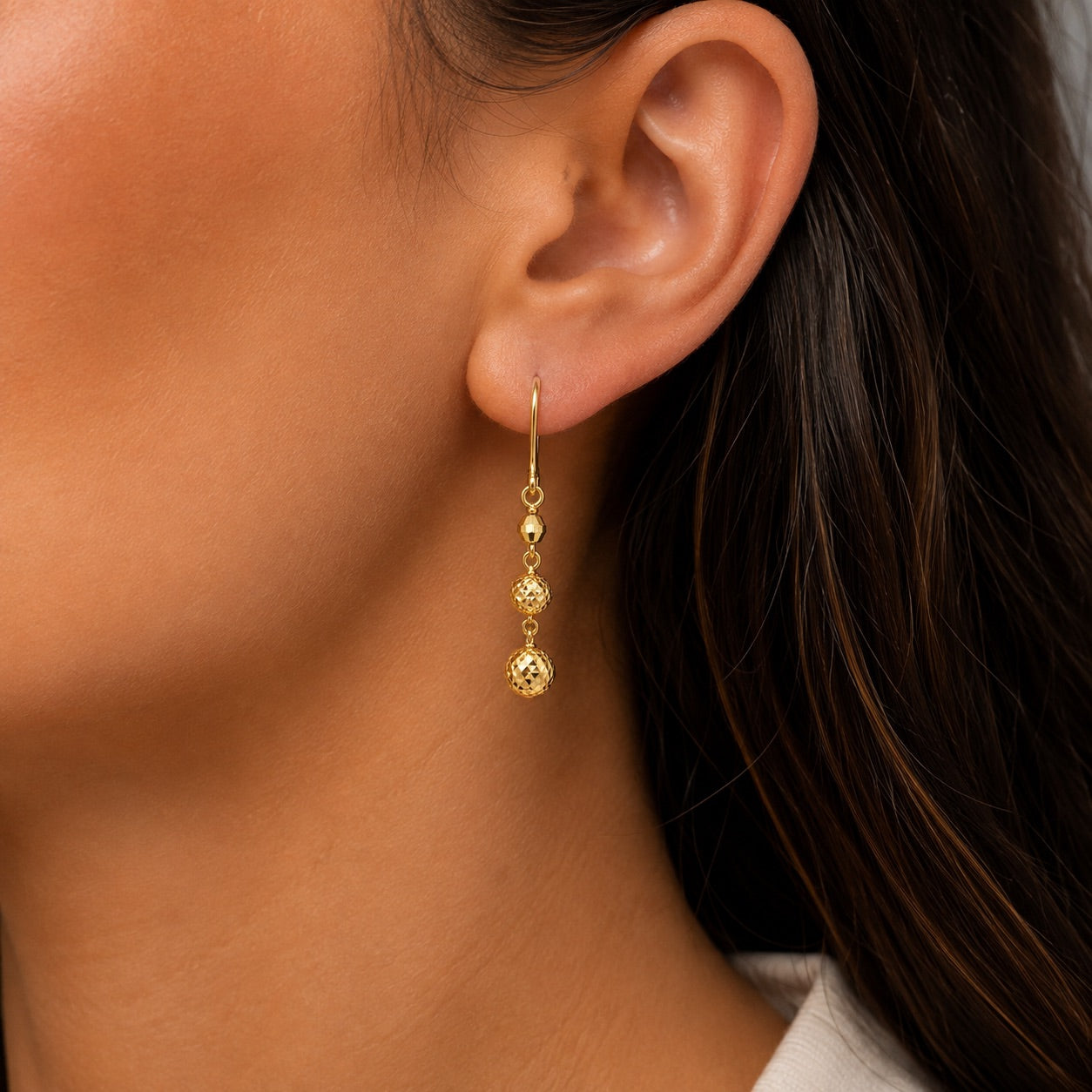 Diamond Cut Dangle Ball Leaver Back Dangle